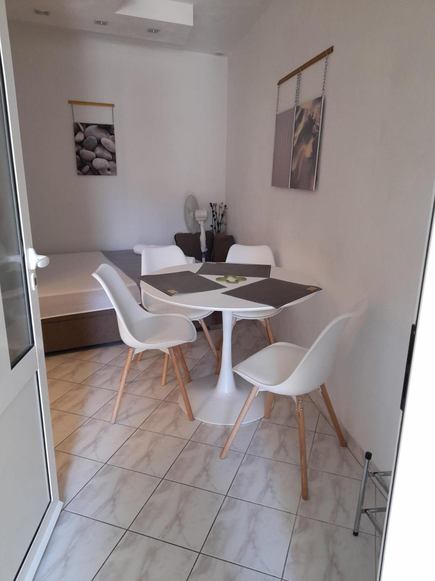 Apartments Malou Baška Voda Værelse billede