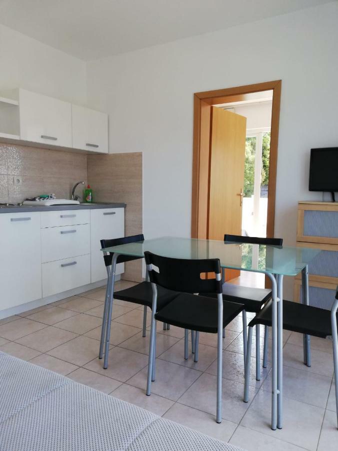 Apartments Malou Baška Voda Værelse billede